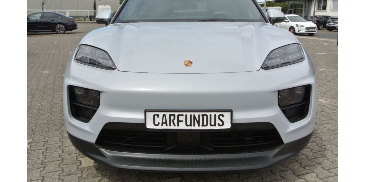 Porsche Macan 3.000 km 79.997 &euro; Köln Lövenich 50859
