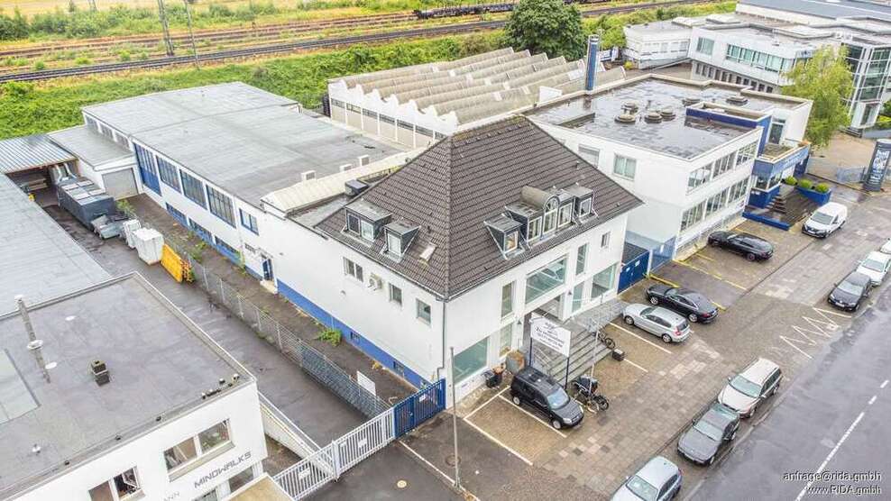 Einzelhandel in Köln 2.900.000 € 1597.7 m²