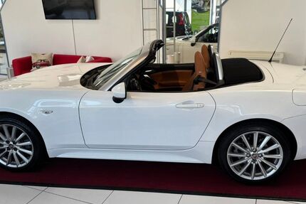 Fiat 124 Spider 14.000 km 23.900 &euro; Königswinter-Thomasberg 53639