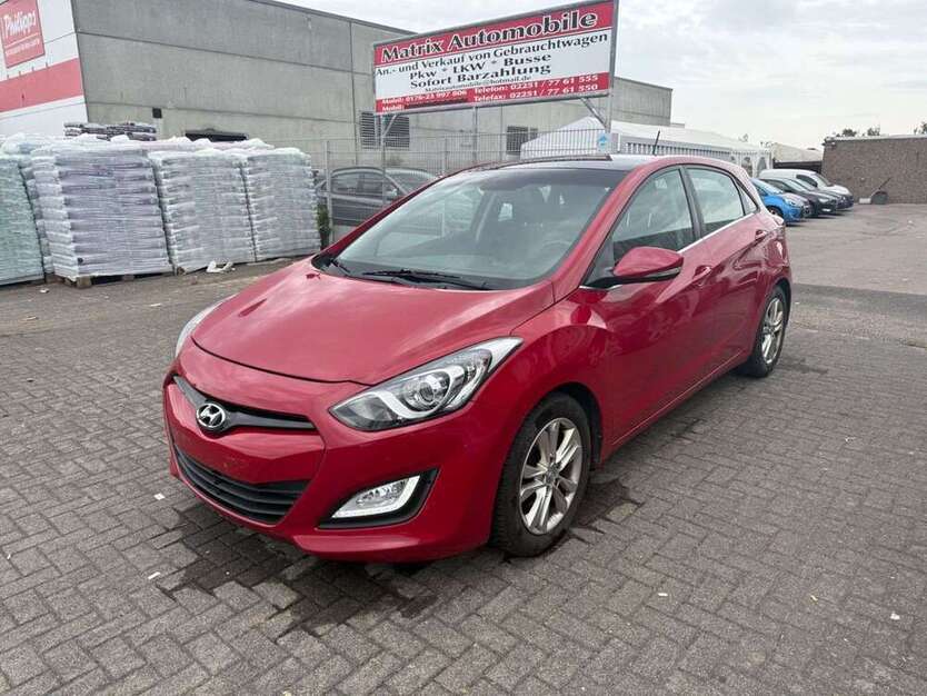 i30