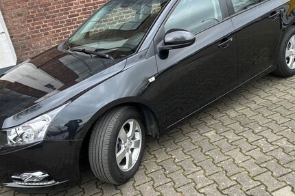 Chevrolet Cruze 57.635 km 6.200 &euro; Köln 51069
