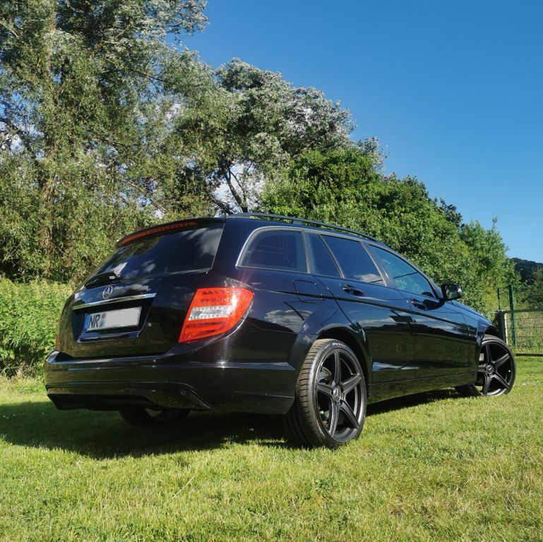 Mercedes-Benz C 180 284.000 km 5.555 € Bad Hönningen 53557
