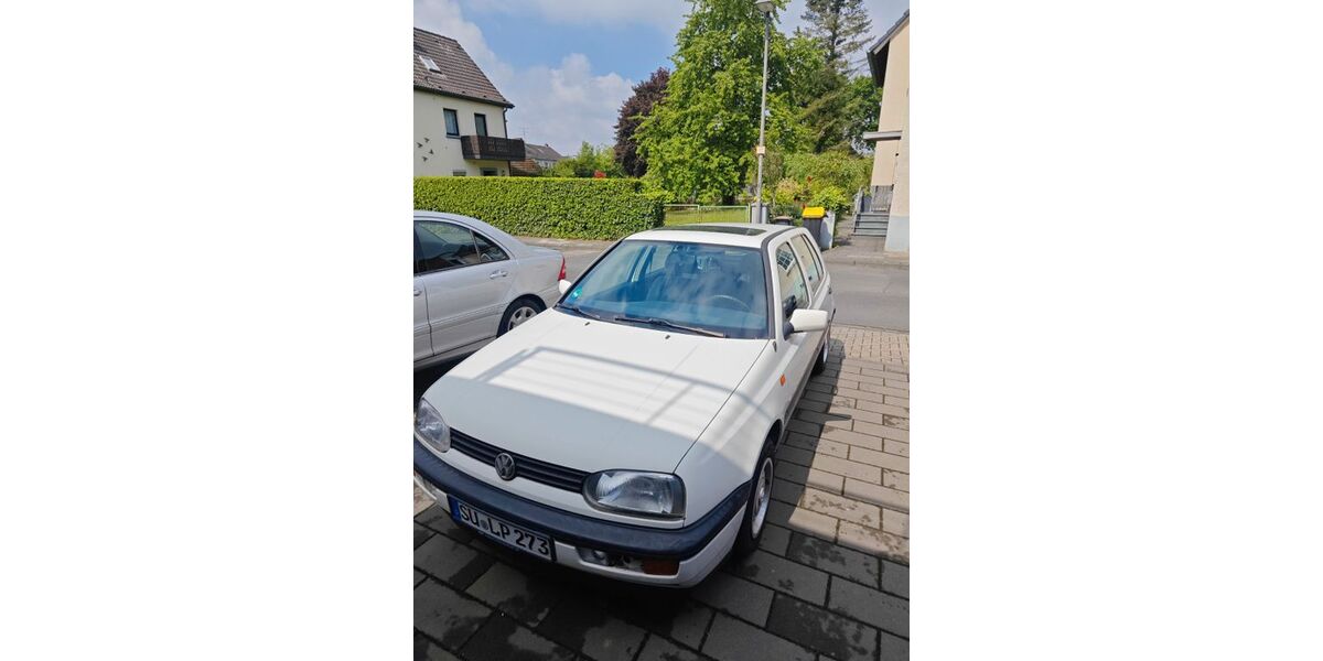 VW Golf 69.750 km 3.899 &euro; Troisdorf 53842