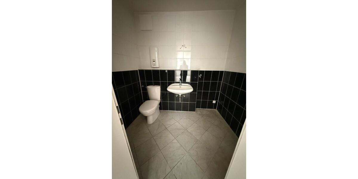 Erdgeschoßwohnung Sankt Augustin - 2 Zimmer, 80 m&sup2;, 1.290&euro; | Angebot:24837998