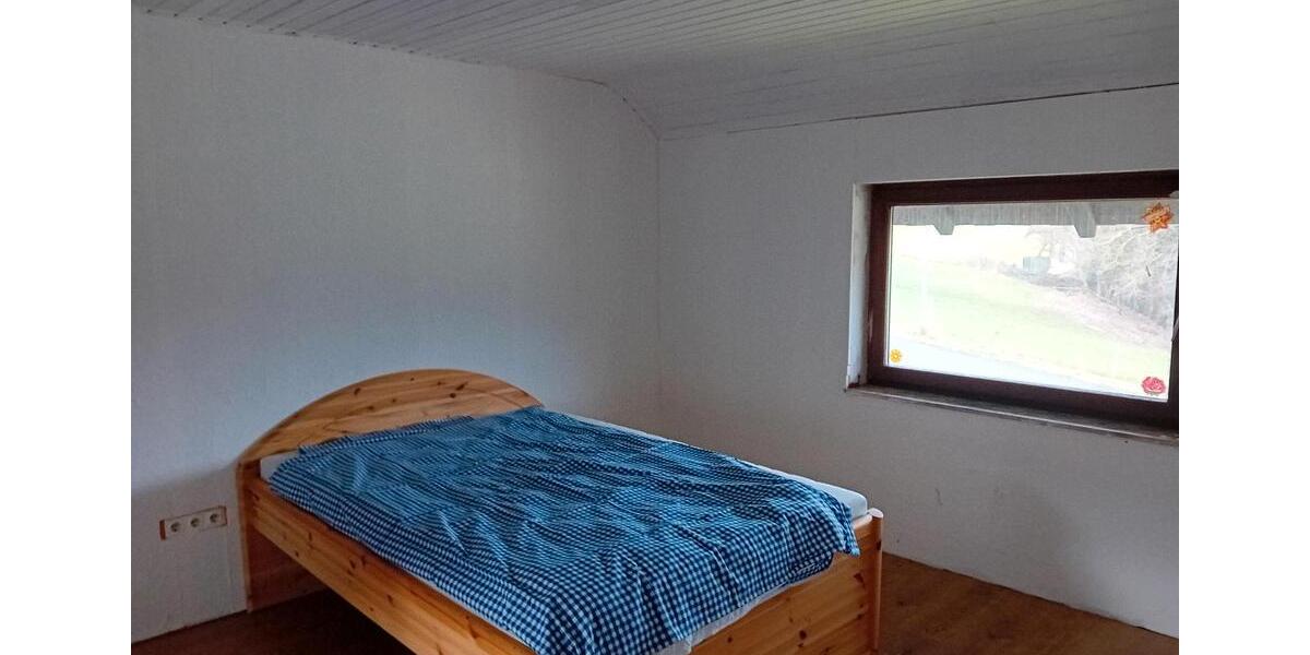 Einfamilienhaus Hennef (Sieg) - 7 Zimmer, 130 m&sup2;, 155.000&euro; | Angebot:24733420