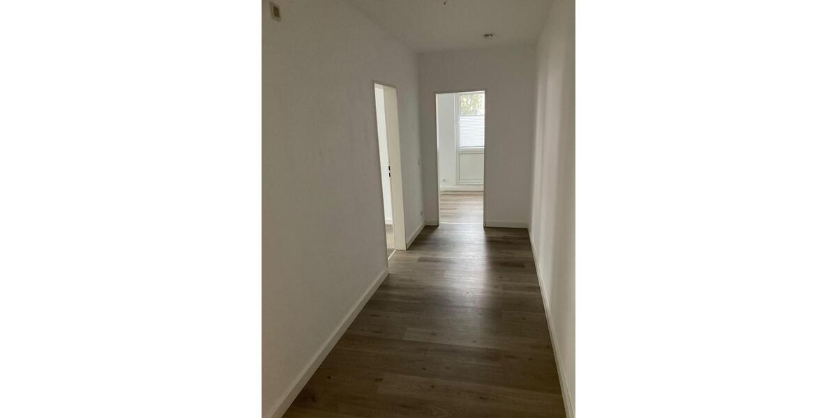 Erdgeschoßwohnung Niederkassel - 4 Zimmer, 101 m&sup2;, 1.232&euro; | Angebot:25906425