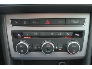 Ateca FR 1,5 TSi DSG Navi AHK Standh LED