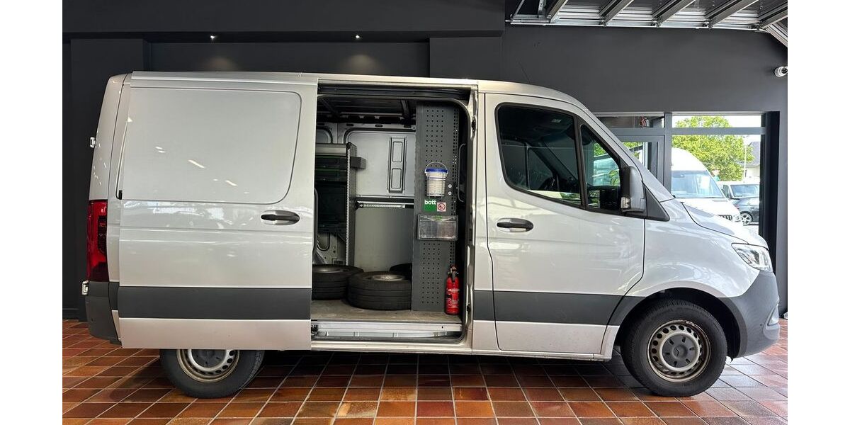 Mercedes-Benz Sprinter 189.981 km 20.766 € Bonn 53177