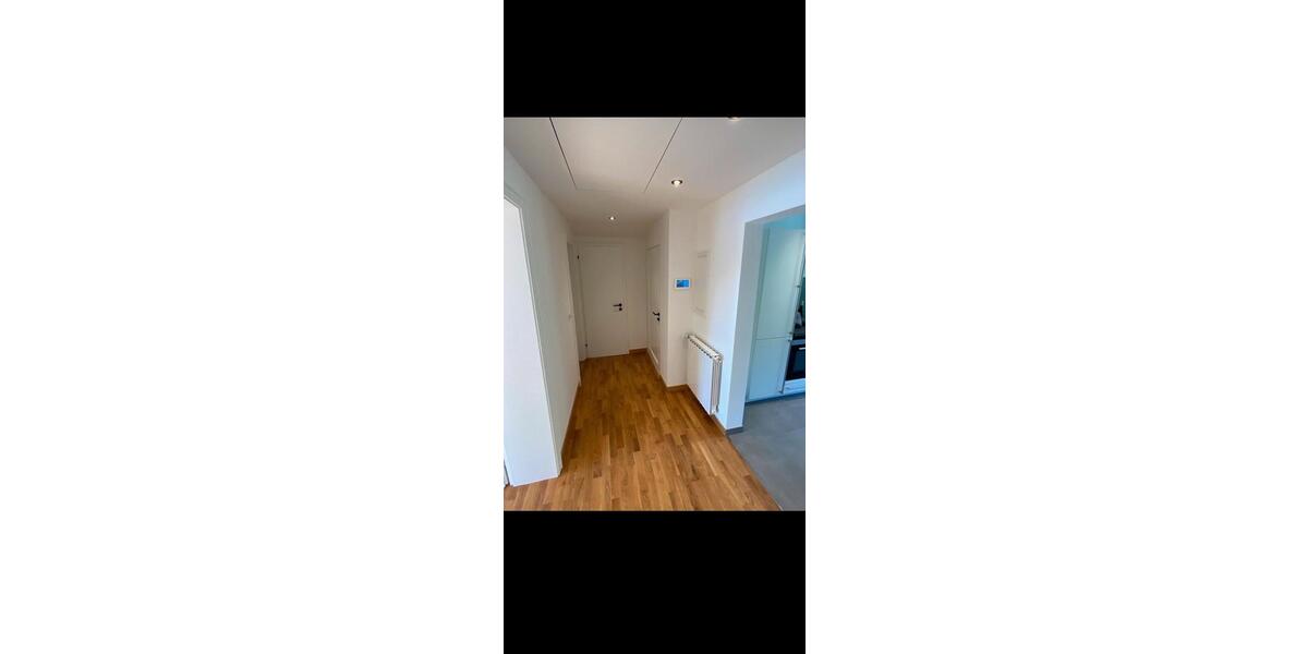 Dachgeschoßwohnung Königswinter - 2 Zimmer, 82 m&sup2;, 1.100&euro; | Angebot:25813878