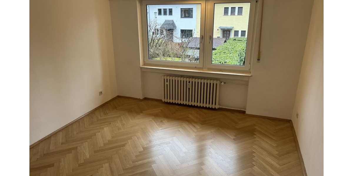 2 Wohnungen vermieten oder selbst einziehen? Beides ist sofort möglich! PROVISIONSFREI für Käufer. - Doppelhaushälfte Bonn Kessenich | Angebot:23760863
