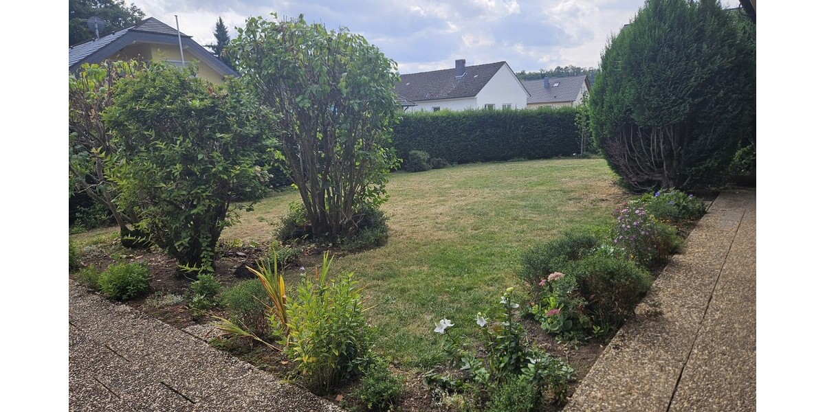 Freistehendes Einfamilienhaus in ruhiger Wohnlage mit Garten und Doppelgarage - Einfamilienhaus Königswinter Thomasberg | Angebot:25711630