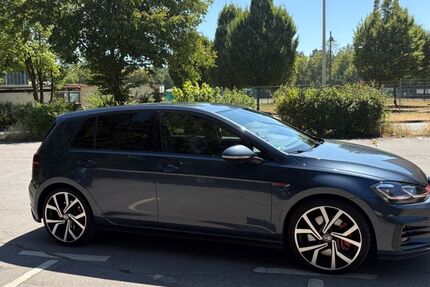 VW Golf 88.300 km 21.490 &euro; Frechen 50226