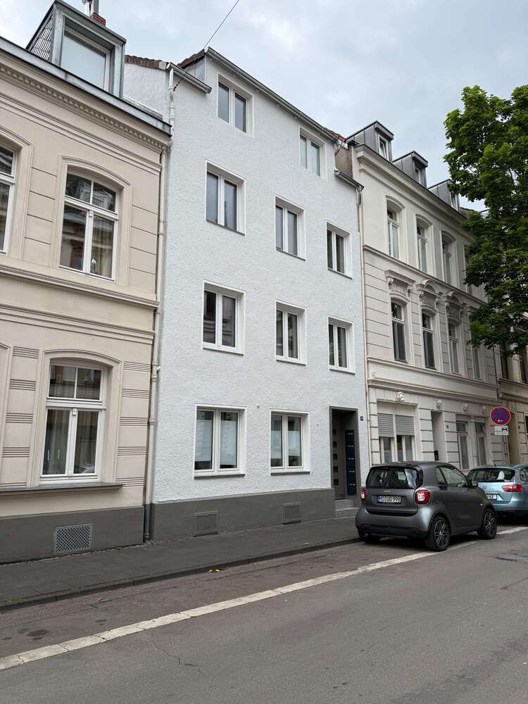 Haus zum Kaufen in Köln 1.695.000 € 295 m²
