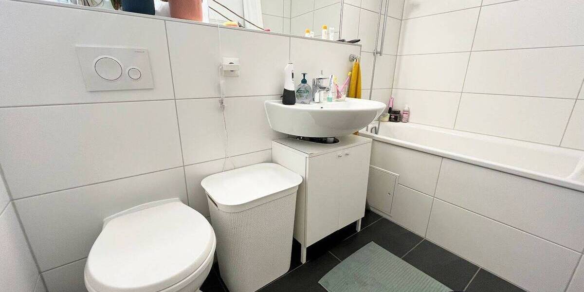 Etagenwohnung Köln Bayenthal - 3 Zimmer, 97 m&sup2;, 1.510&euro; | Angebot:26470889