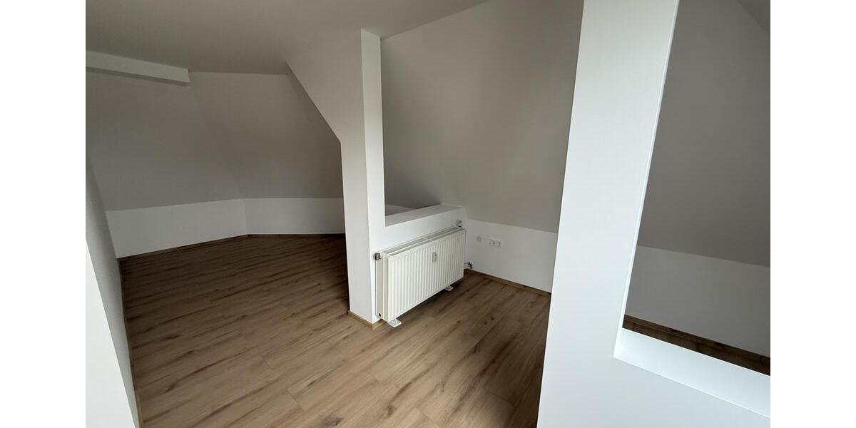 Maisonettenwohnung Bergisch Gladbach Gronau - 5 Zimmer, 135 m&sup2;, 1.700&euro; | Angebot:24662303