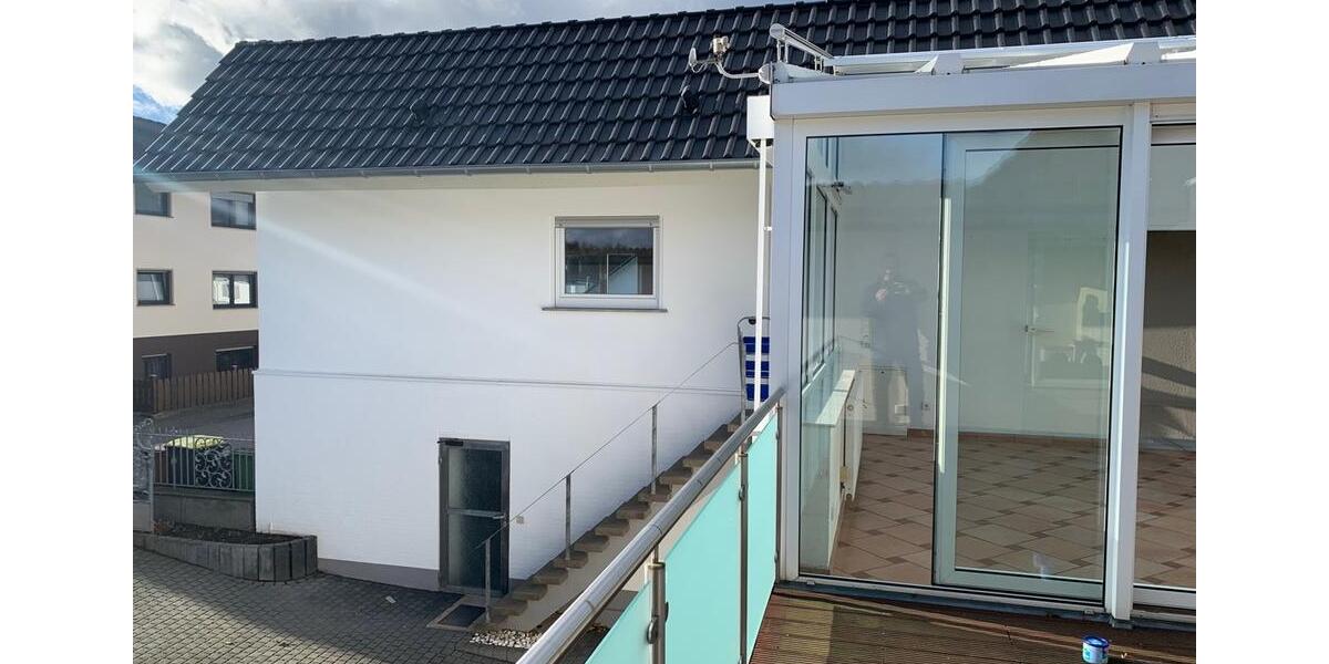 Etagenwohnung Königswinter - 4 Zimmer, 135 m&sup2;, 990&euro; | Angebot:26309168