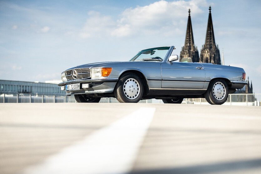 Mercedes-Benz SL 560 116.000 km 42.000 € Köln 50667