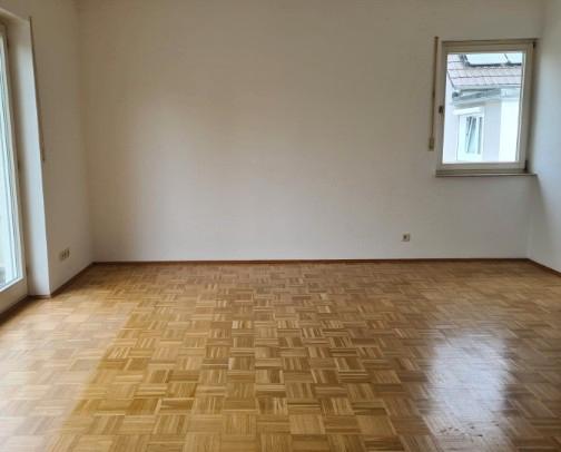 Etagenwohnung Bonn Lannesdorf - 4 Zimmer, 120 m&sup2;, 1.340&euro; | Angebot:24704178