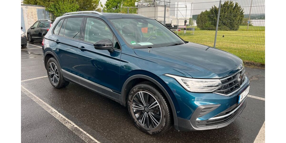 VW Tiguan 71.500 km 21.300 &euro; Sinzig 53424