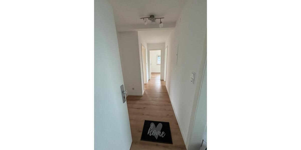 Etagenwohnung Siegburg - 3 Zimmer, 75 m&sup2;, 880&euro; | Angebot:24744834