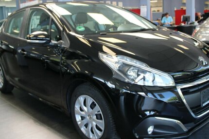 Peugeot 208 PureTech 82 72.930 km 8.980 &euro; Euskirchen 53881