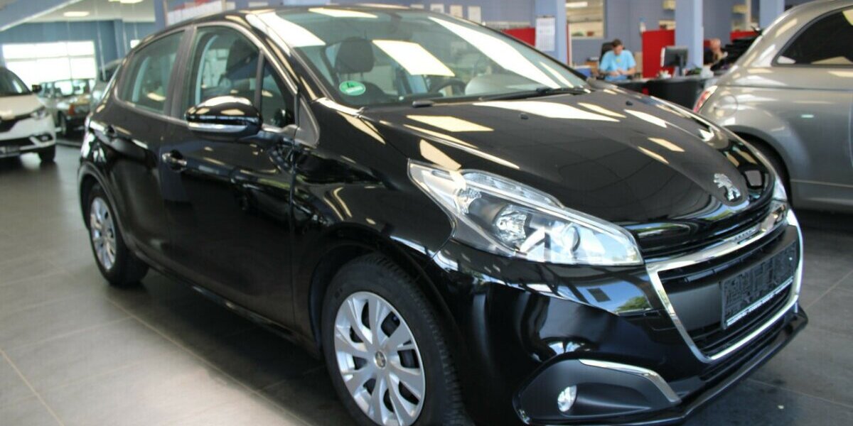 Peugeot 208 PureTech 82 72.930 km 8.980 &euro; Euskirchen 53881