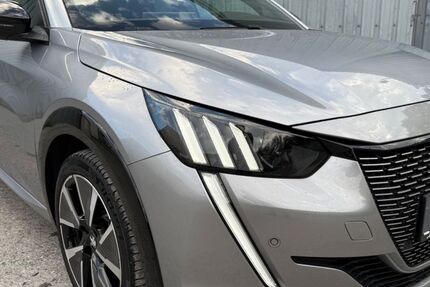 Peugeot 208 58.394 km 15.990 &euro; Bergisch Gladbach 51467
