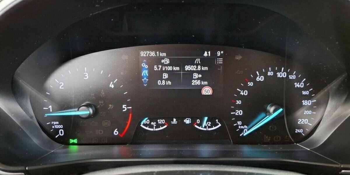 Ford Focus Navi+Temp+Sitzh+Spurh+CarPlay+6xServ+1H+E6 93.000 km 11.500 &euro; Erftstadt 50374
