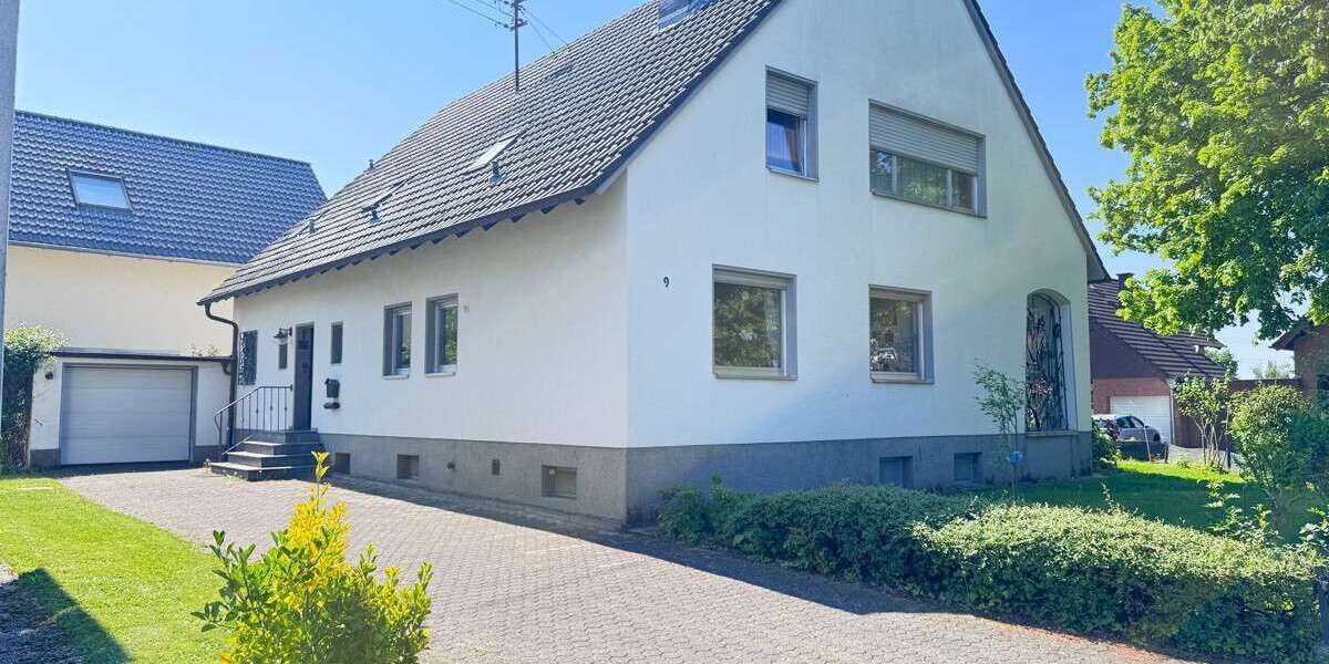 Einfamilienhaus Troisdorf Bergheim - 8 Zimmer, 220 m&sup2;, 620.000&euro; | Angebot:26975962