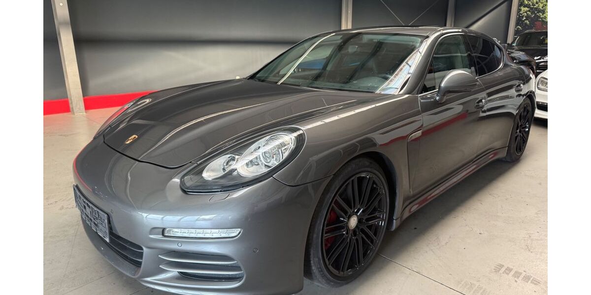 Porsche Panamera 104.800 km 27.990 &euro; Niederkassel 53859