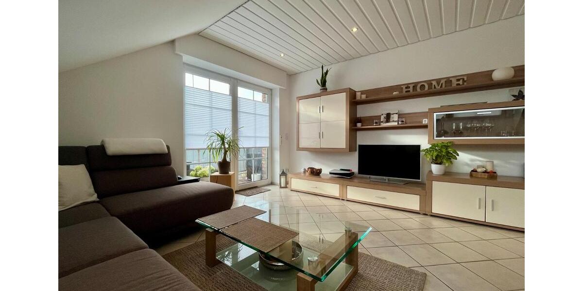 Dachgeschoßwohnung Hürth - 3 Zimmer, 73 m&sup2;, 305.000&euro; | Angebot:24553115