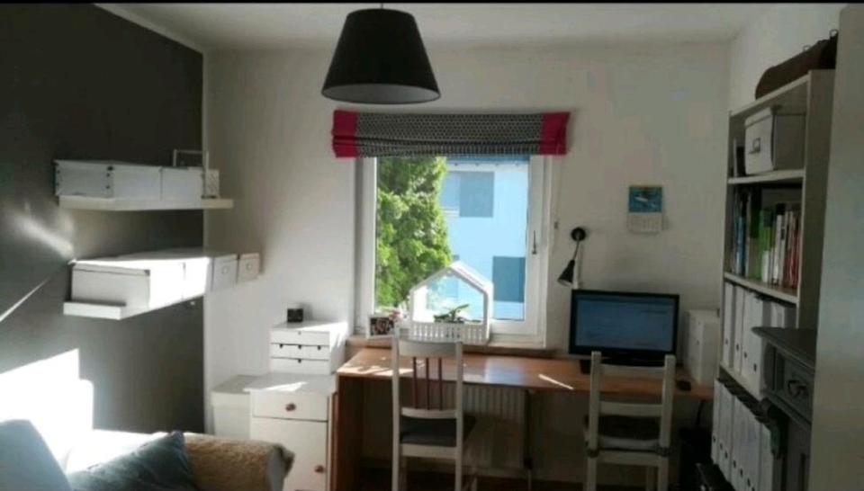 Helle 3 Zimmer Wohnung mit Balkon 3 zimmer