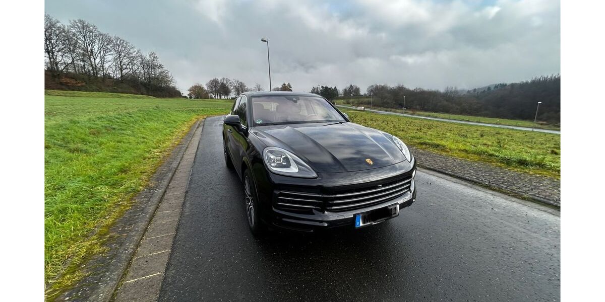 Porsche Cayenne 85.000 km 55.900 &euro; Vettelschoss 53560