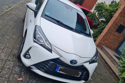 Toyota Yaris 75.600 km 14.700 € Brühl 50321