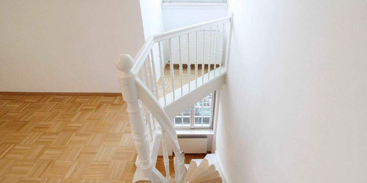 Einzigartige und charmante Maisonettewohnung in Bonn Holzlar mit 3 Balkonen und großem Garten 5 zimmer