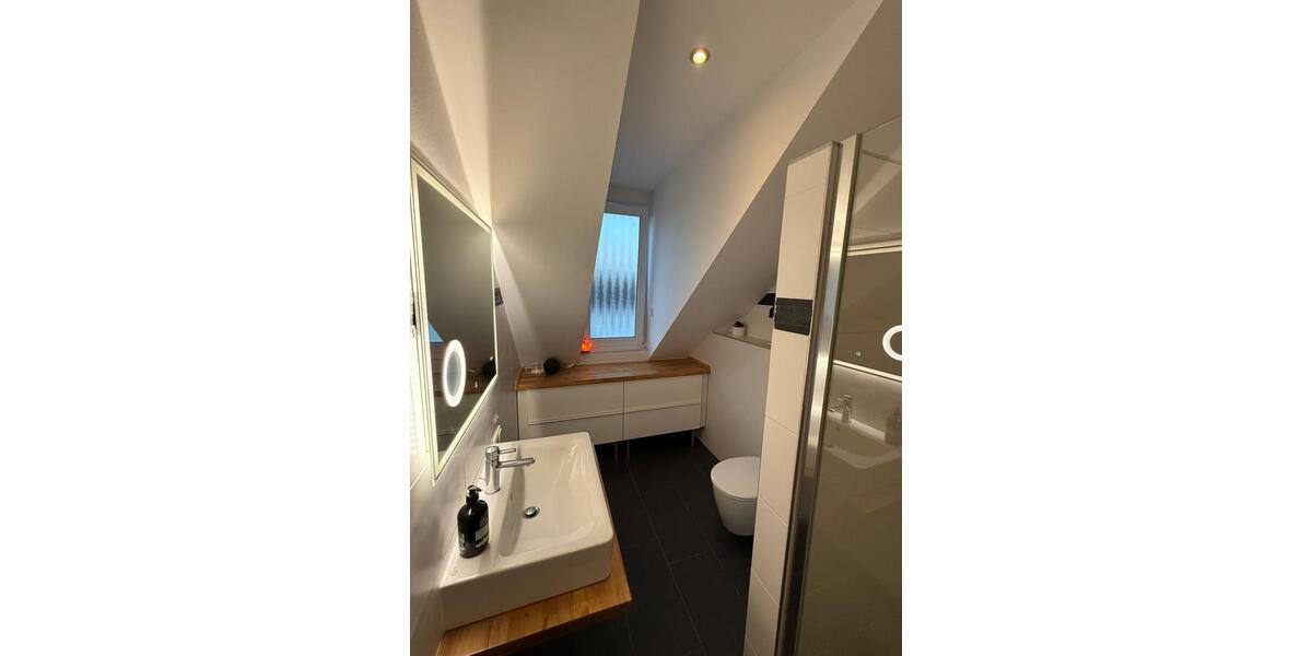 Dachgeschoßwohnung Köln Kalk - 2 Zimmer, 69 m&sup2;, 1.035&euro; | Angebot:24812338