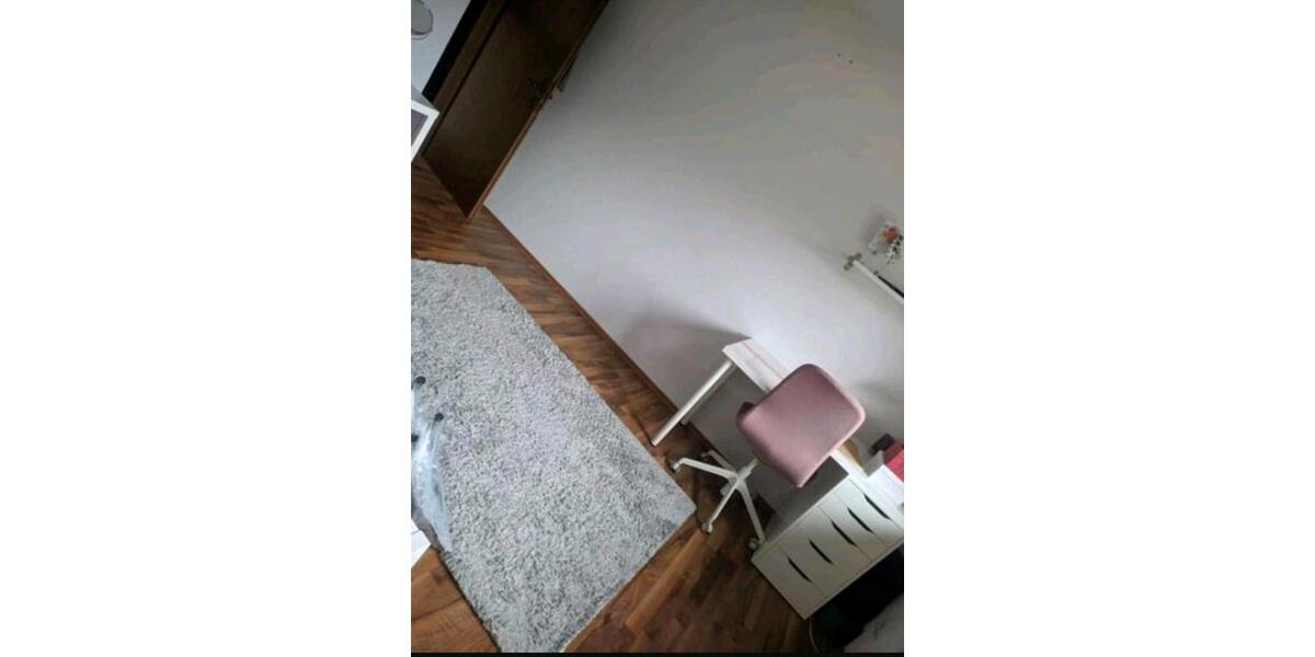 Dachgeschoßwohnung Lohmar - 3 Zimmer, 70 m&sup2;, 845&euro; | Angebot:24723432