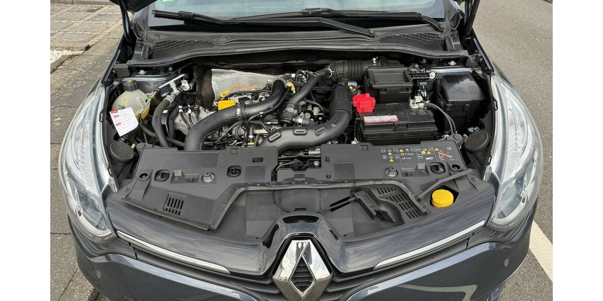 Renault Clio 90 Bose Klima Navi PDC SHZ ServNeu 60tkm 1Hd 60.000 km 11.500 &euro; Erftstadt 50374