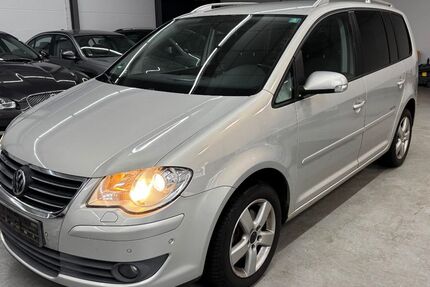 VW Touran 280.000 km 4.350 &euro; Much 53804