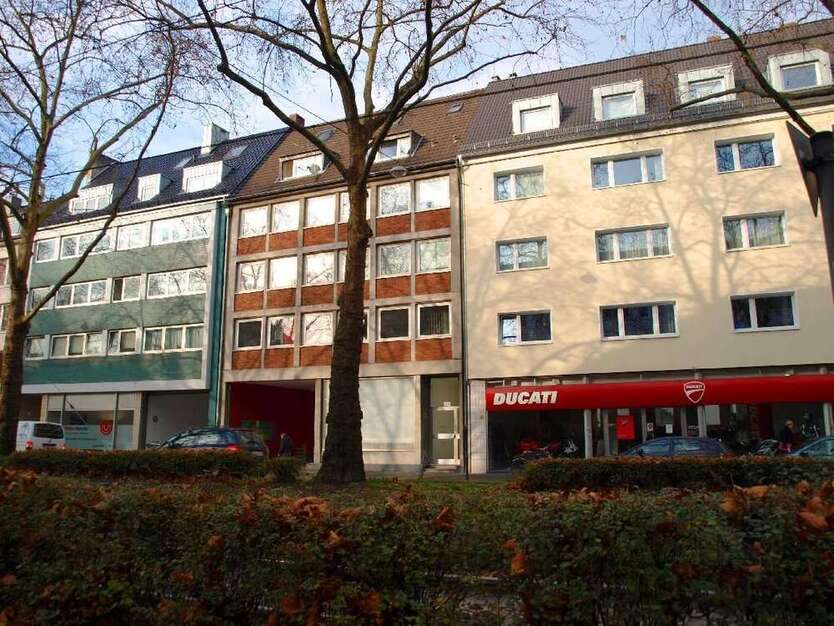 Büro in Köln 1.727 € 157 m²