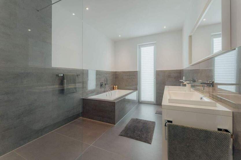 Architektonisches Juwel mit Spa und Smart-Home-Komfort - stilvolles Familienleben in BGL-Nußbaum 6 zimmer