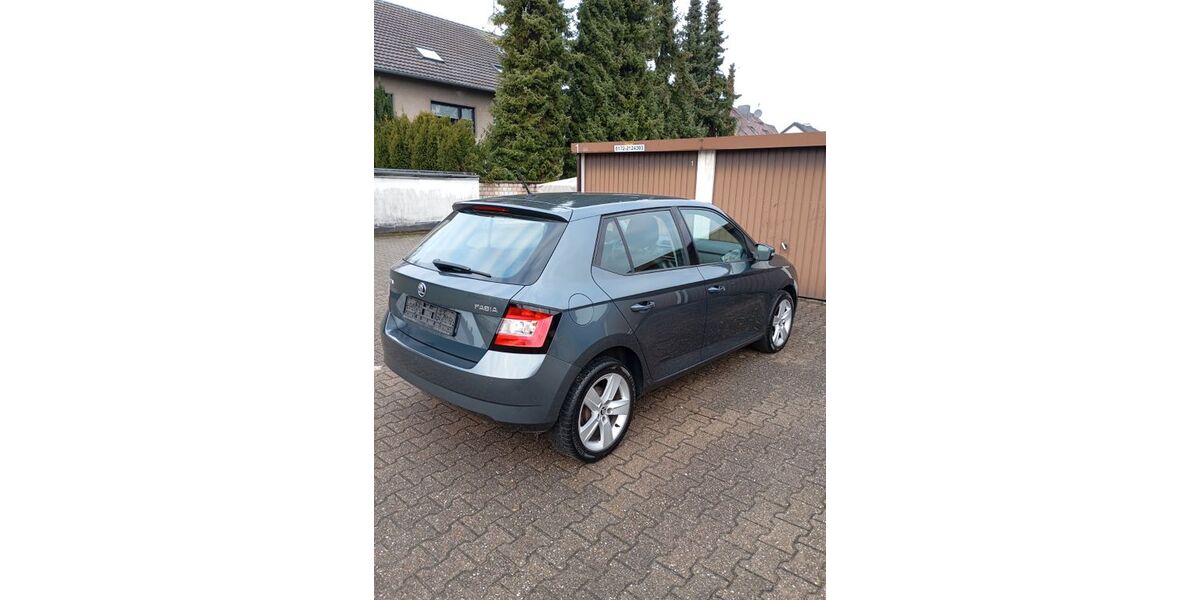 Skoda Fabia 139.800 km 6.000 &euro; Köln 51145