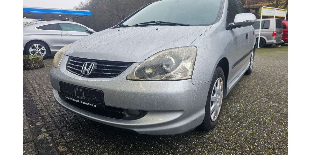 Honda Civic 83.342 km 4.950 &euro; Unkel 53572