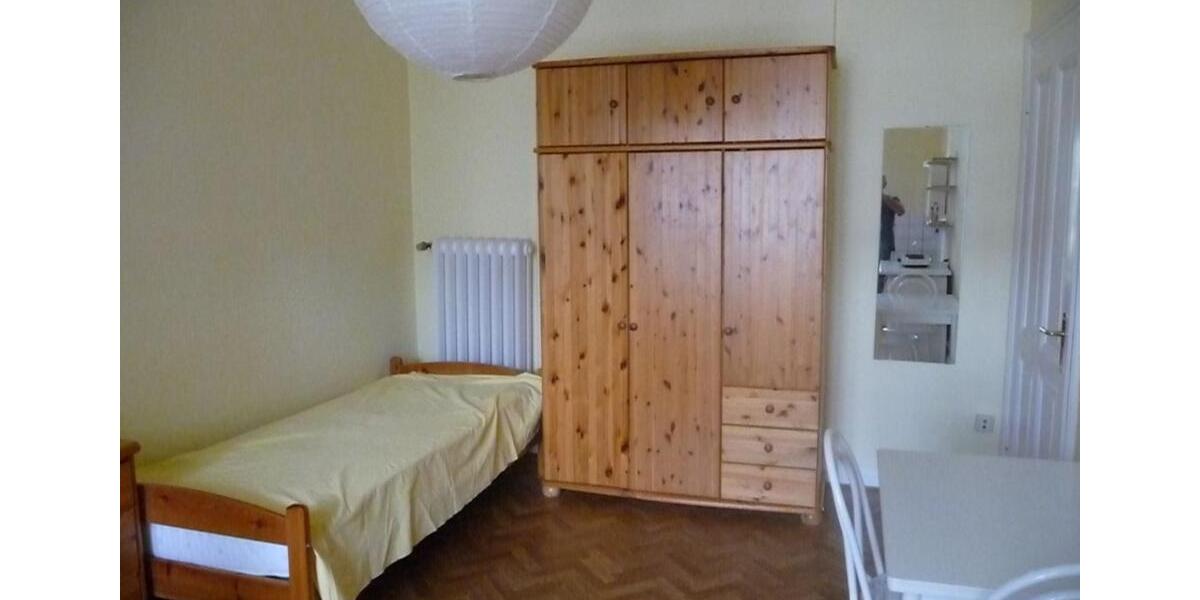 Etagenwohnung Bonn Poppelsdorf - 1 Zimmer, 19 m&sup2;, 325&euro; | Angebot:25855861