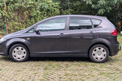 Seat Altea 171.000 km 3.500 € Bonn 53129