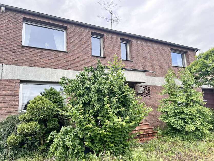 Haus zum Kaufen in Köln 560.000 € 162 m²