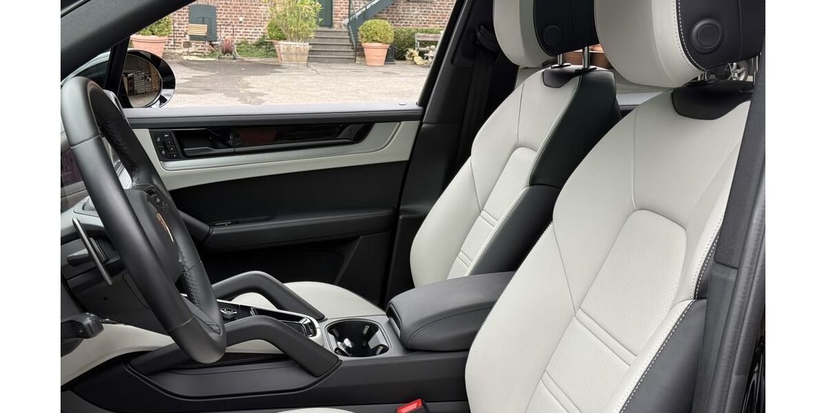 Porsche Cayenne 47.100 km 95.790 &euro; Frechen (bei Köln) 50226