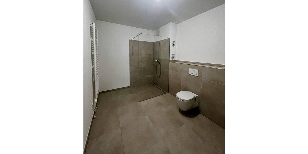 Etagenwohnung Frechen Hücheln - 4 Zimmer, 118 m&sup2;, 2.065&euro; | Angebot:26903121