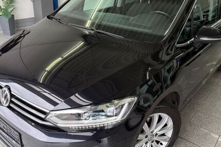 VW Touran 163.527 km 15.799 &euro; Köln 50829