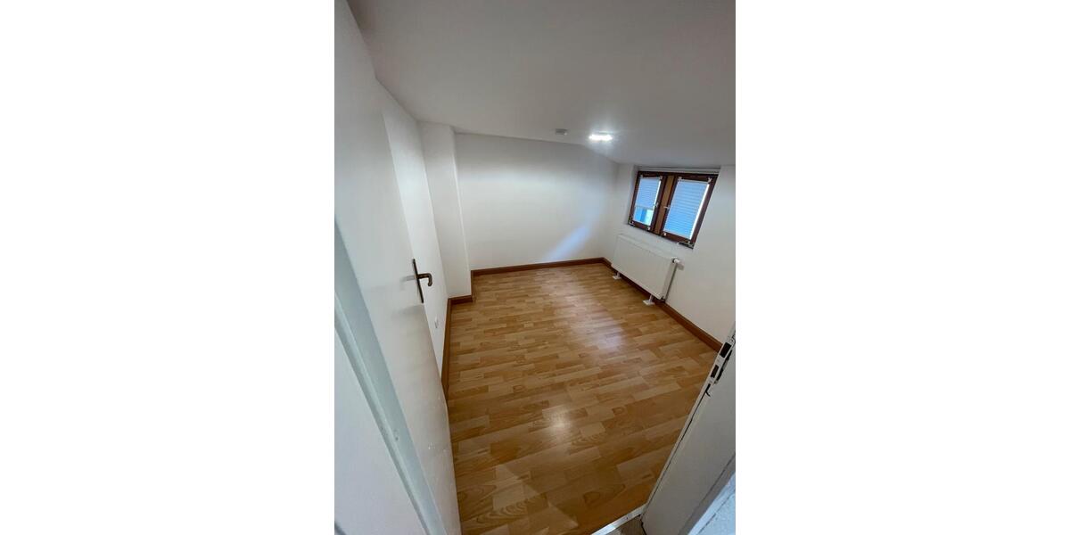 Reihenhaus Euskirchen Dom-Esch - 3 Zimmer, 74 m&sup2;, 930&euro; | Angebot:24706463